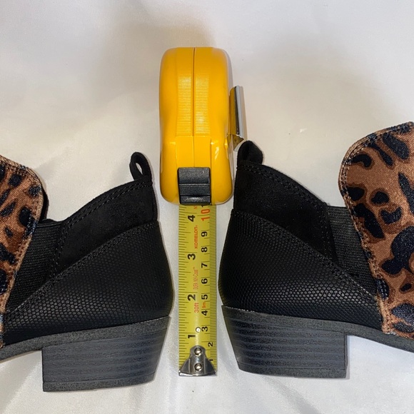 🔥 2 for $40 DEAL – READ FIRST🔥NIB SO Pear Leopard Print Ankle Boots - Picture 6 of 8